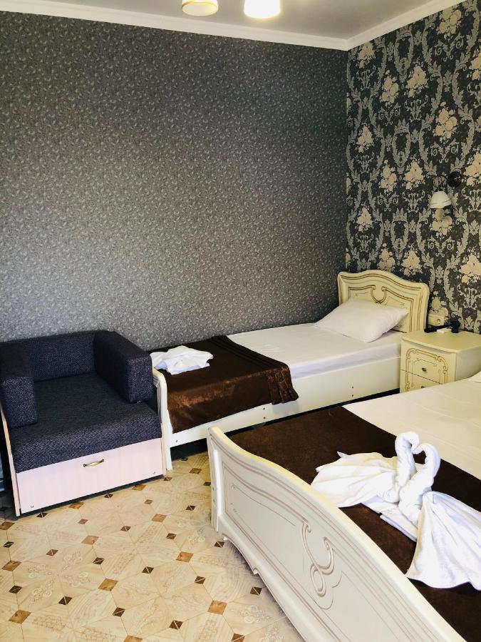 Гостевой Дом Анаит Hotel Pitsoenda Buitenkant foto