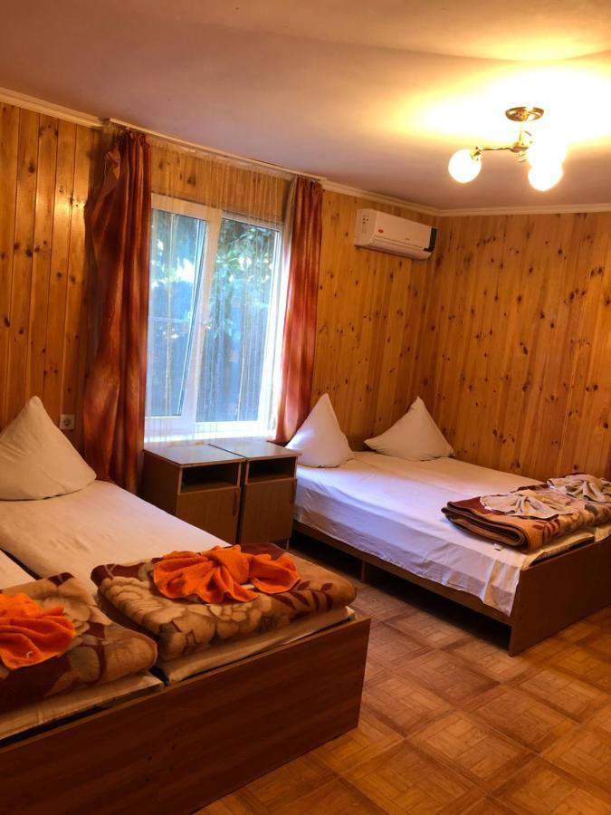Гостевой Дом Анаит Hotel Pitsoenda Buitenkant foto