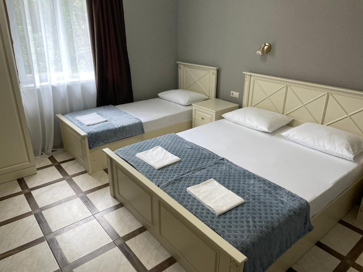 Гостевой Дом Анаит Hotel Pitsoenda Buitenkant foto